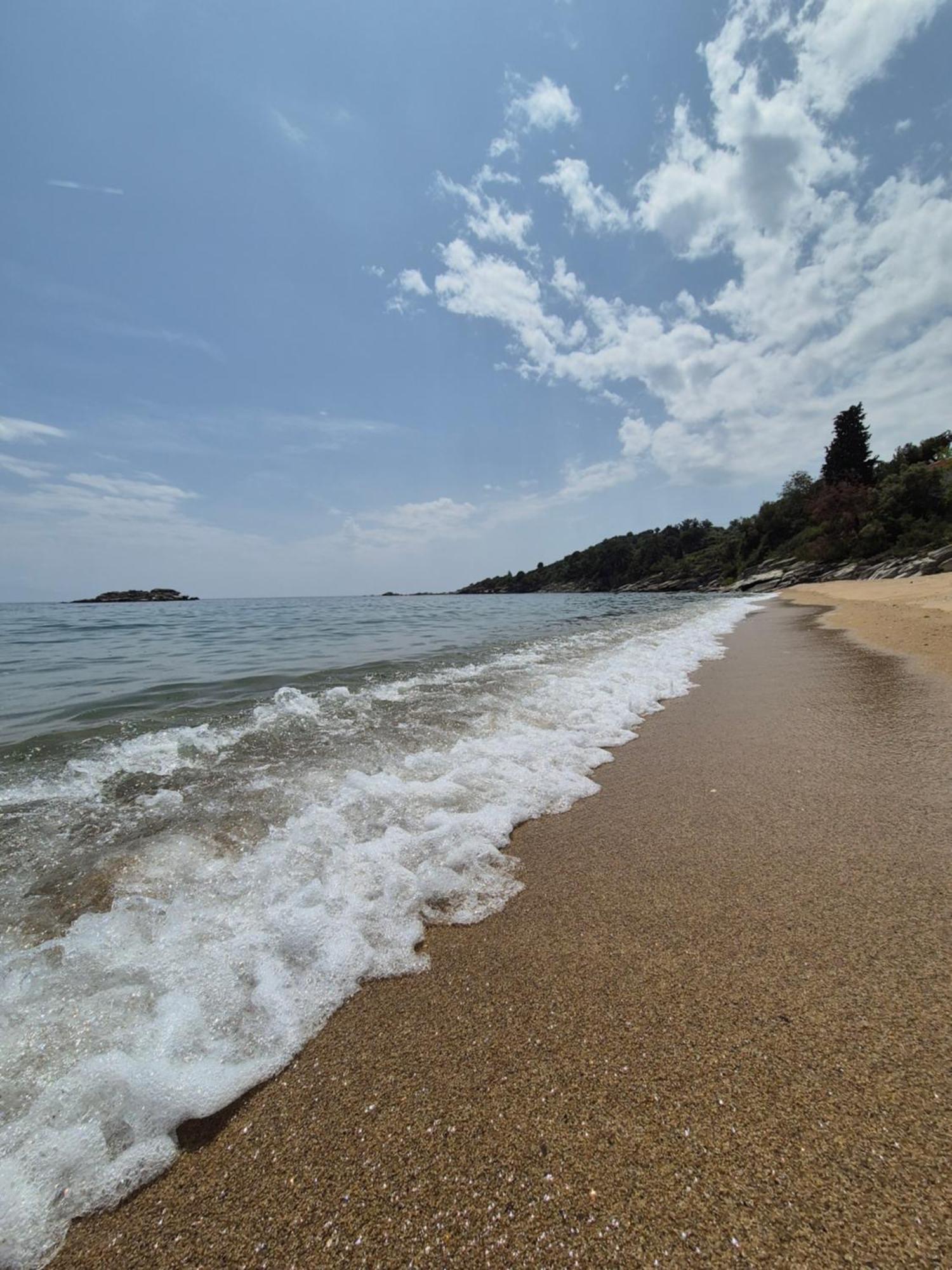 Beach Apartment PalaiónTsiflíkion Екстериор снимка